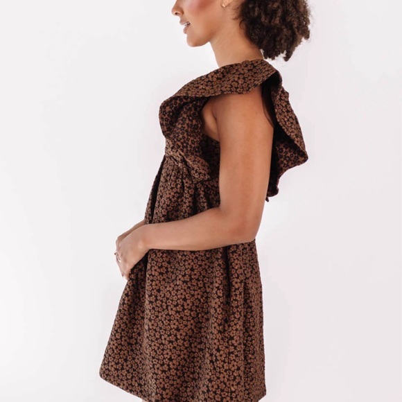 On the move dress - Picture 3 of 5